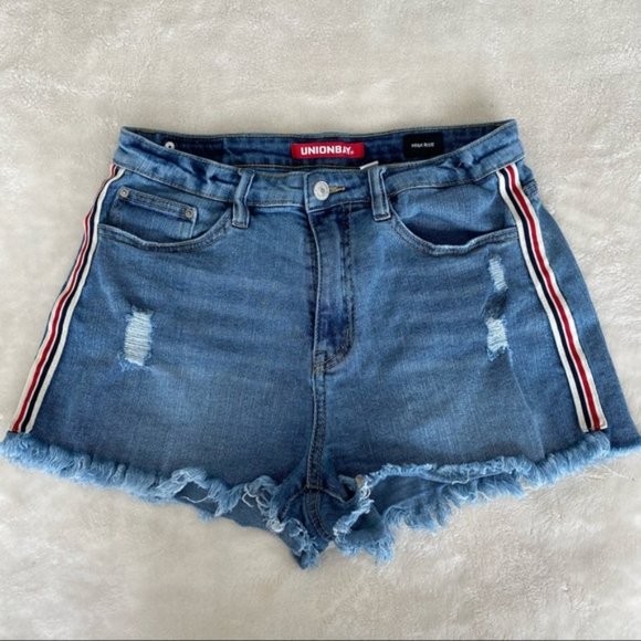 Unionbay, distressed Roxie red stripe denim cutoff shorts, size 9/29 - Picture 1 of 9